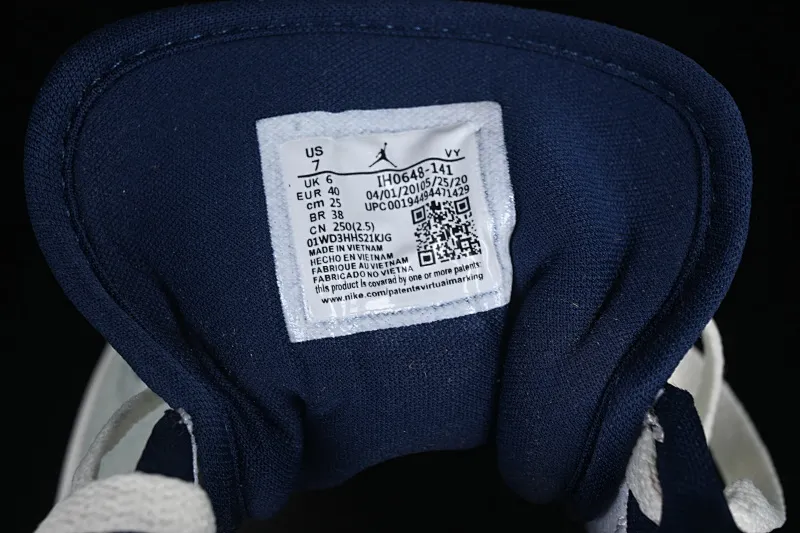 All categories Air Jordan Jordan series basketball shoes Air Jordan 1 Low Air Jordan 1 Low "Canadian Tuxedo" AJ1 Joe 1 cowboy trend low-top basketball shoes IH0648-141
